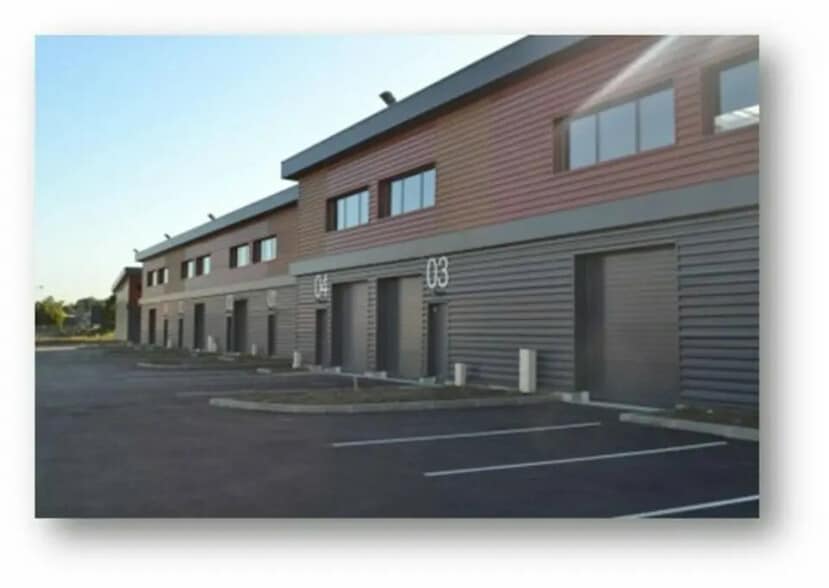 Flex in SAINT-OUEN-L'AUMONE for lease - Building Photo - Image 1 of 3
