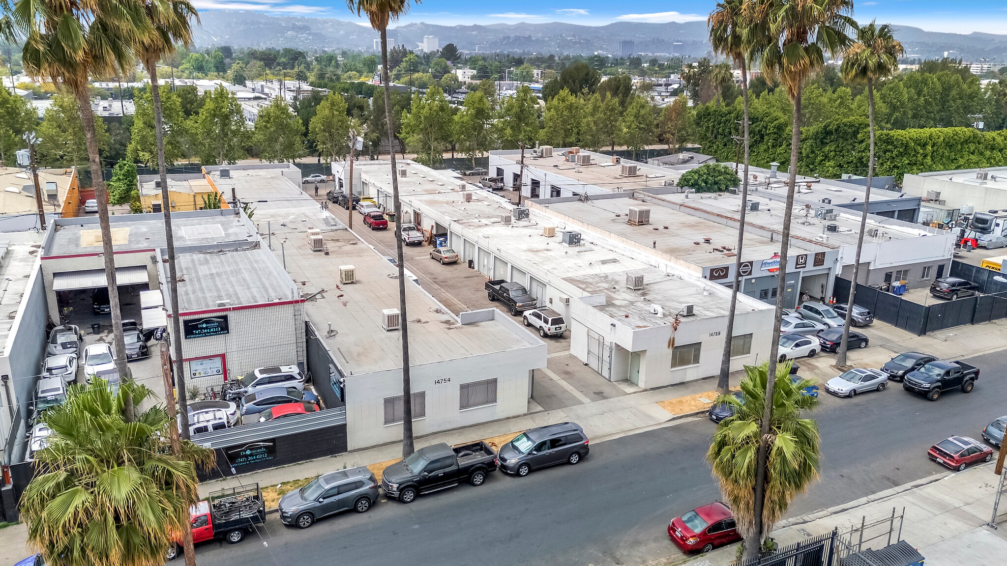 14754 Calvert St, Van Nuys, CA for lease Primary Photo- Image 1 of 6