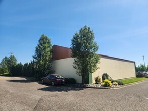 11415 NE 76th St, Vancouver, WA for lease Interior Photo- Image 2 of 19