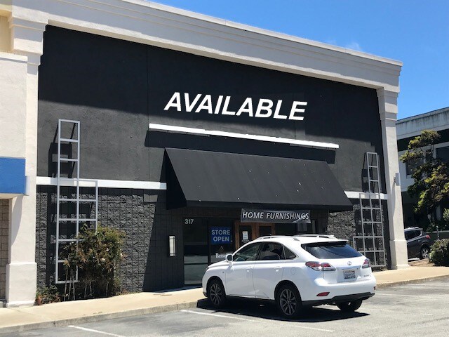 Gellert Blvd, Daly City, CA à louer - Photo du bâtiment - Image 2 de 8