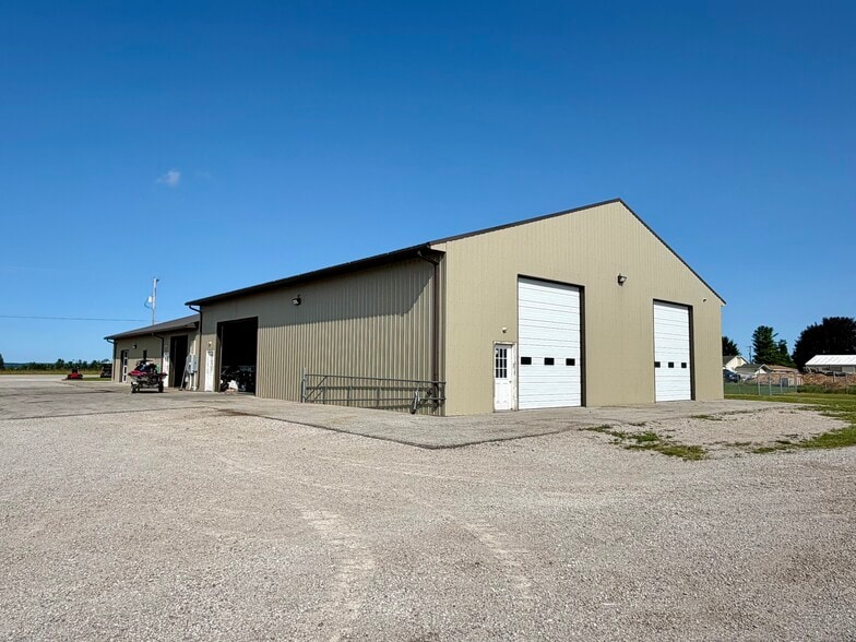 6530 N Michigan 33 Hwy, Cheboygan, MI for sale - Building Photo - Image 2 of 17