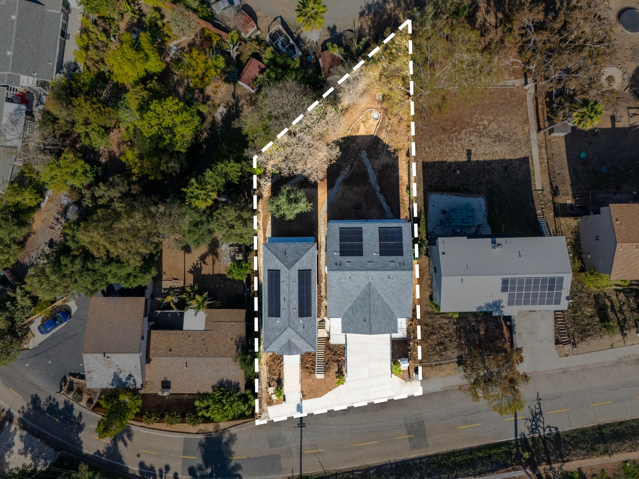 490 Lado De Loma Dr, Vista, CA for sale Building Photo- Image 1 of 11