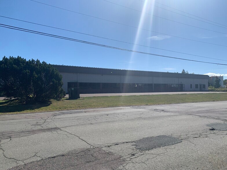 32 Paint St, Port Hawkesbury, NS à louer - Photo du bâtiment - Image 3 de 21