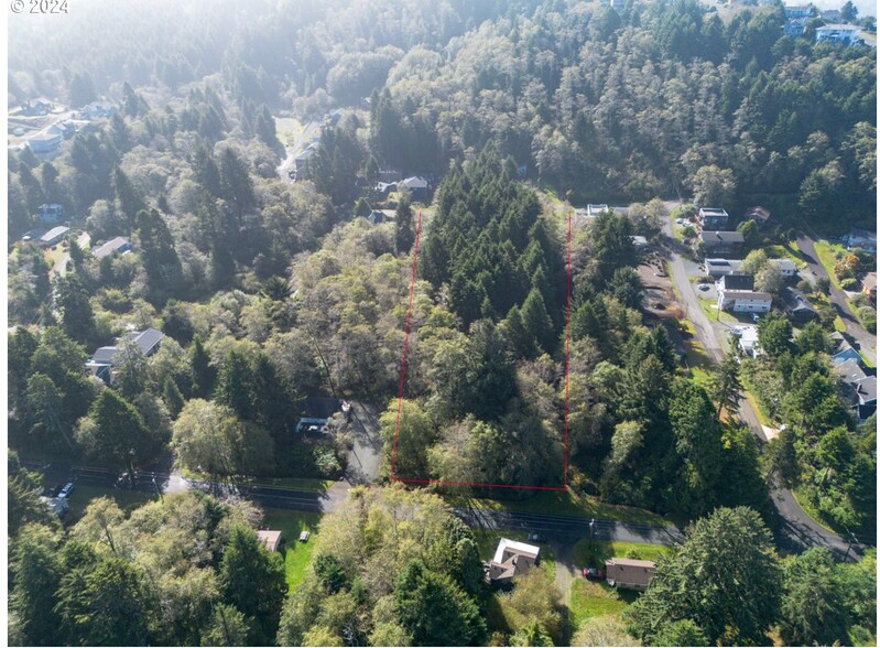 490 Lagoon Street, Rockaway Beach, OR à vendre - Aérien - Image 2 de 7