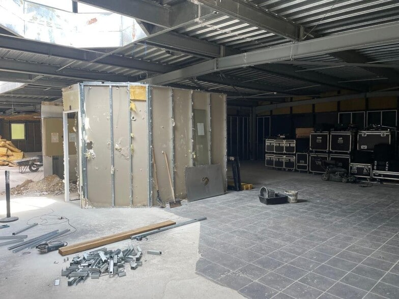 Flex in Moussy-le-Neuf for lease - Building Photo - Image 3 of 11