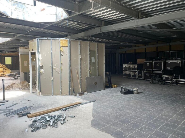 Flex dans Moussy-le-Neuf à louer - Photo du bâtiment - Image 3 de 11