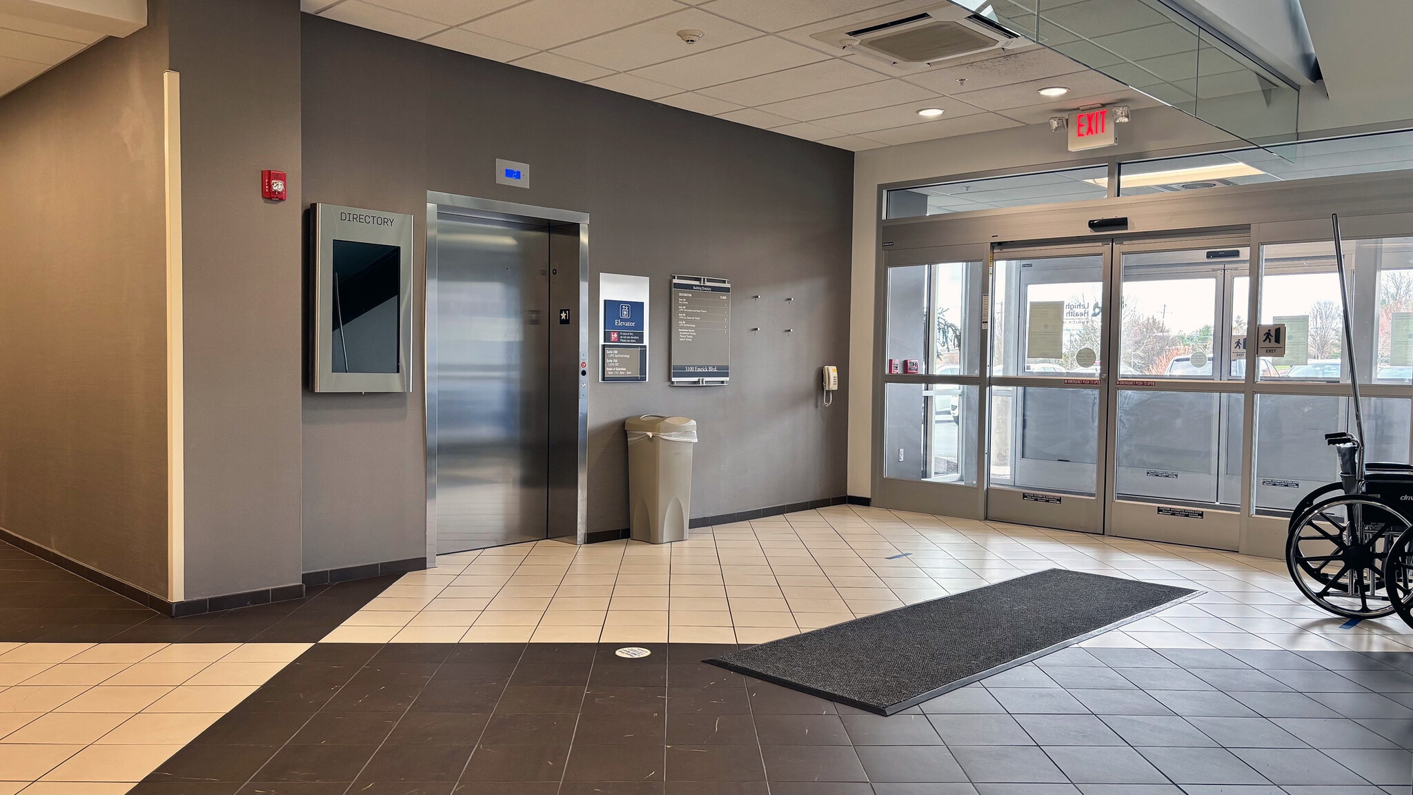 3100 Emrick Blvd, Bethlehem, PA for lease Interior Photo- Image 1 of 8