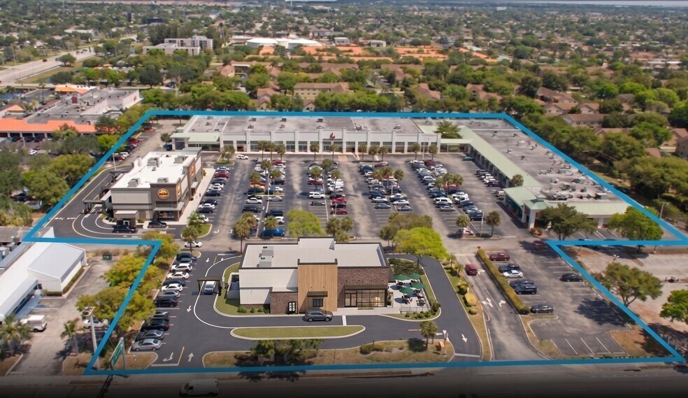 7841-7899 Pines Blvd, Pembroke Pines, FL à vendre - Photo du bâtiment - Image 2 de 45