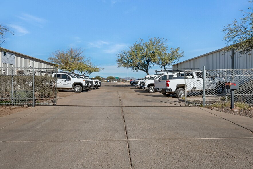 3200 W Diamond St, Tucson, AZ à louer - Photo du bâtiment - Image 2 de 27