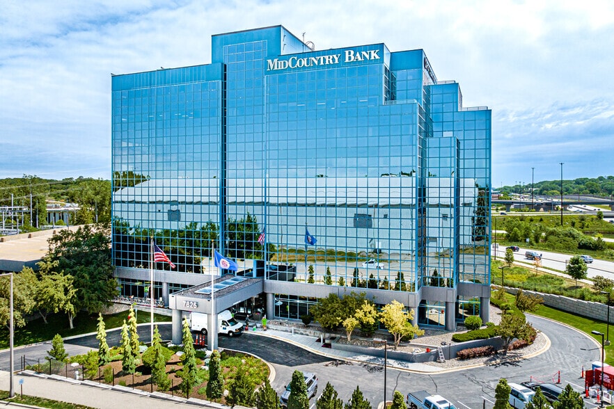 7825 Washington Ave S, Minneapolis, MN for lease - Primary Photo - Image 1 of 25