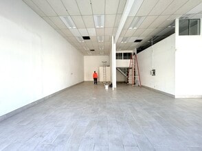 518-536 E 11th St, Los Angeles, CA for lease Interior Photo- Image 2 of 14