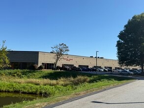 100 Business Park Dr, Tyngsborough, MA for lease Interior Photo- Image 2 of 5