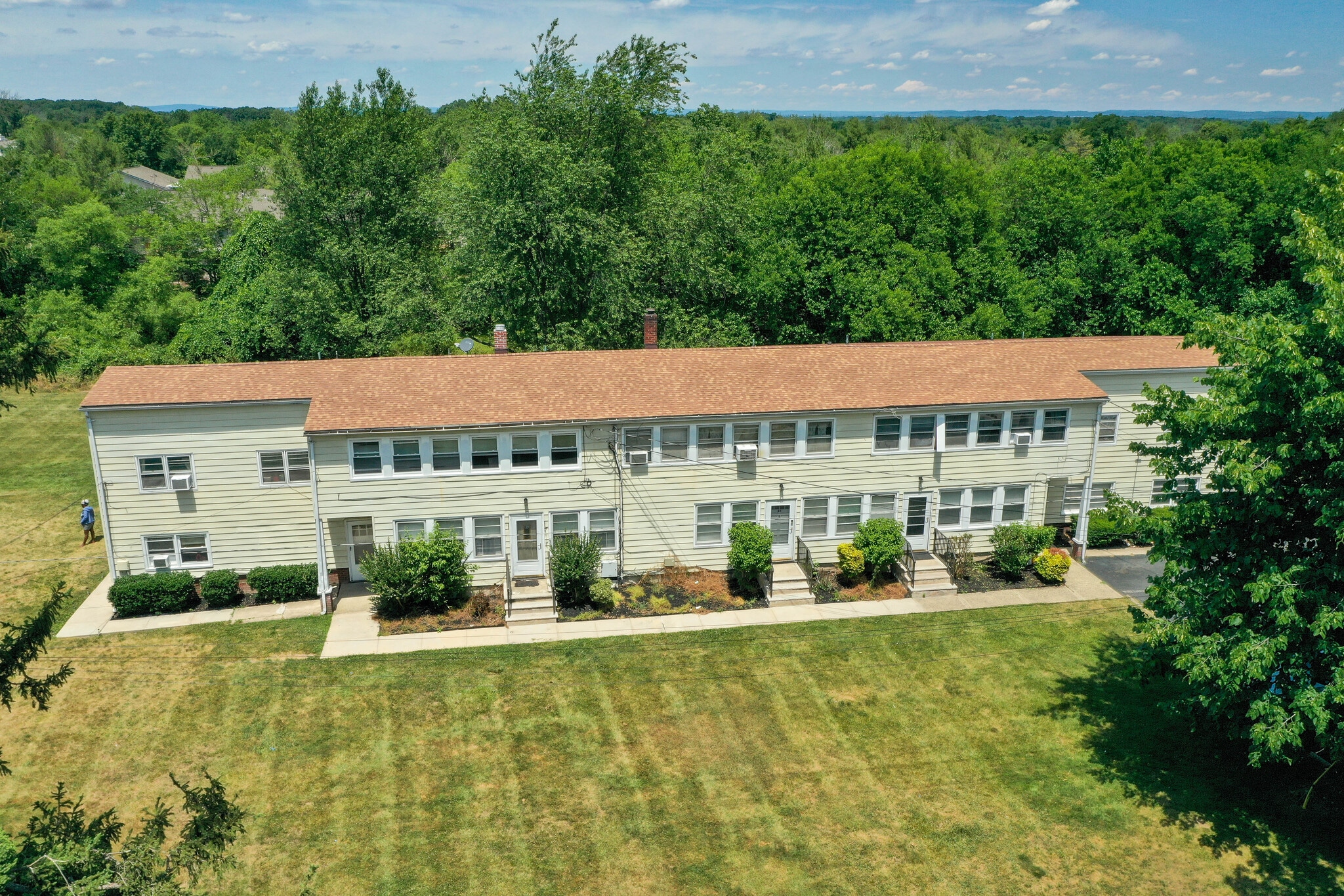 18 Delar Pky, Franklin Park, NJ for sale Building Photo- Image 1 of 1