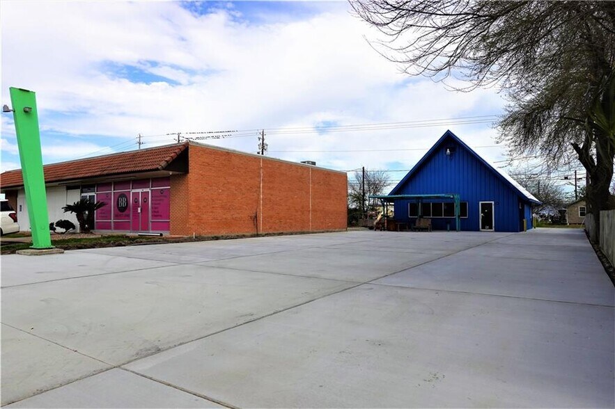 714 Dallas St, Portland, TX for sale - Primary Photo - Image 1 of 1