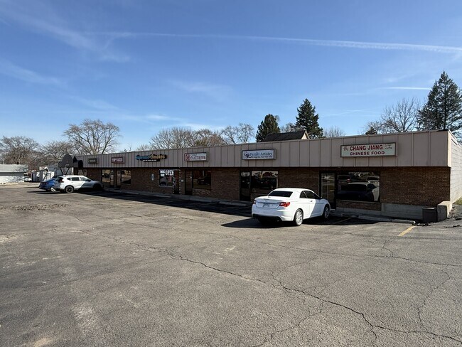 More details for 1301-1315 21st St, Zion, IL - Retail for Lease