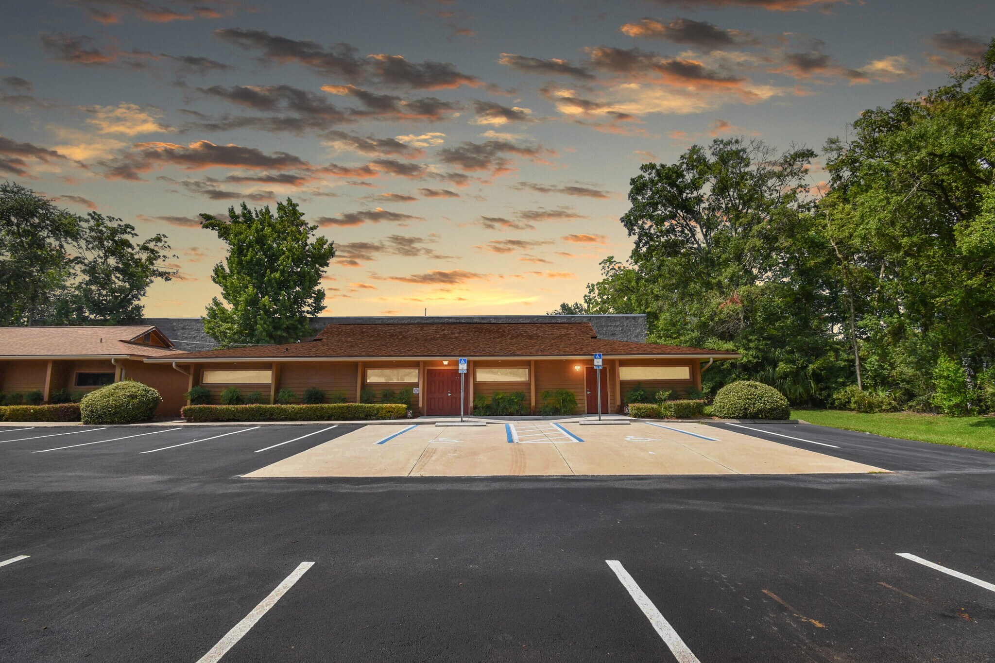 953 Lane Ave S, Jacksonville, FL for lease Primary Photo- Image 1 of 24