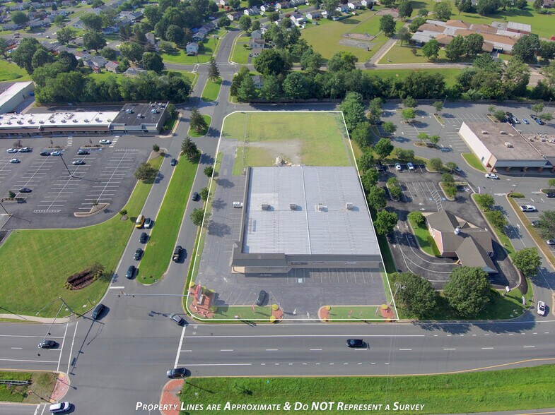 901 E Pulaski Hwy, Elkton, MD à louer - Photo du bâtiment - Image 2 de 16