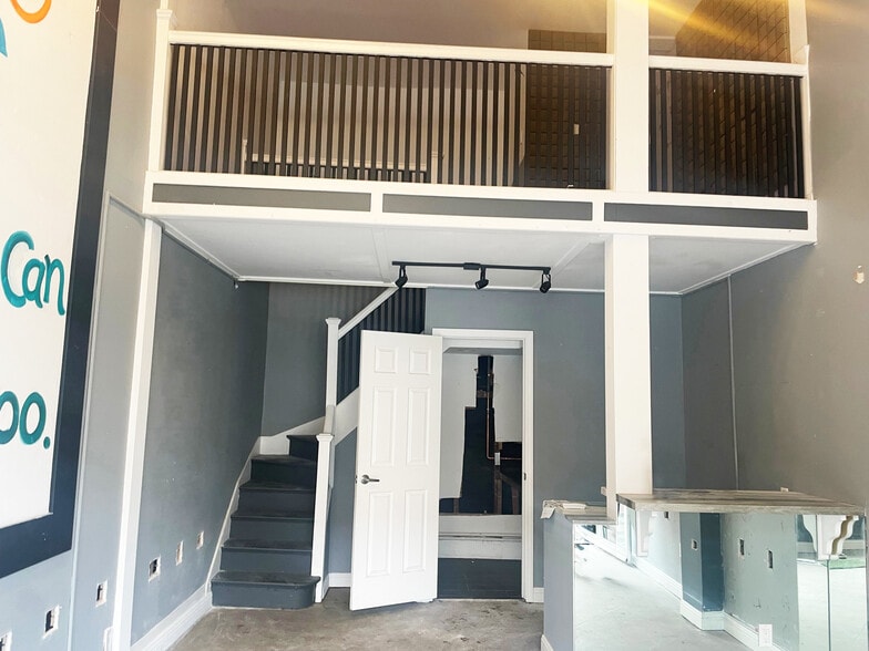 1108 Irving St, San Francisco, CA for lease - Building Photo - Image 3 of 3