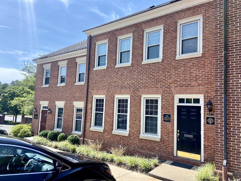 10470-10476 Armstrong St, Fairfax, VA for lease - Building Photo - Image 2 of 3