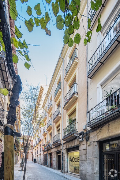 Commerce de détail dans Madrid, Madrid à louer - Photo principale - Image 1 de 3