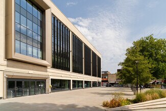 Plus de détails pour Kings Sq, Gloucester - Local d'activités à louer