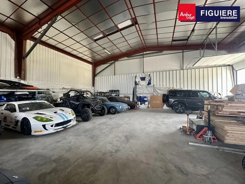 1230 Rue Jean Perrin, Aix-en-Provence à louer - Photo intérieure - Image 3 de 5