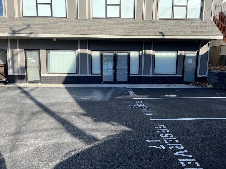 49 Dansbury Ter, East Stroudsburg, PA for lease - Building Photo - Image 1 of 11