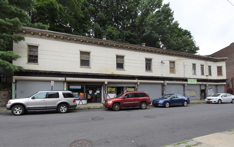 26-36 Lawrence St, Yonkers, NY à vendre - Photo du bâtiment - Image 1 de 1