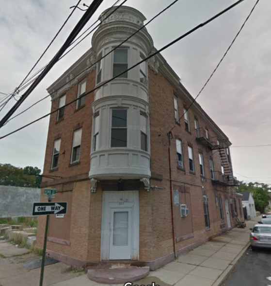 327 Brunswick Ave, Trenton, NJ for sale - Building Photo - Image 1 of 1