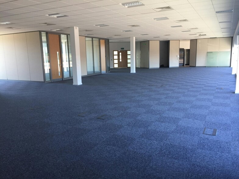 Cobalt 12a, Silver Fox Way, Newcastle Upon Tyne for lease - Interior Photo - Image 2 of 17