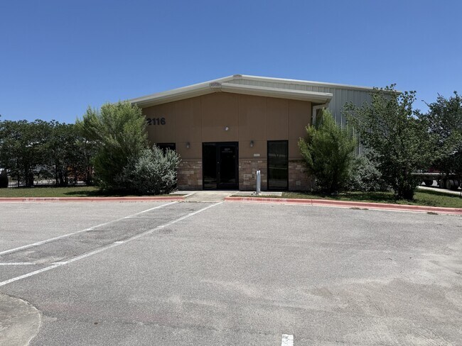 Plus de détails pour 2116 Picadilly Dr, Round Rock, TX - Industriel à louer