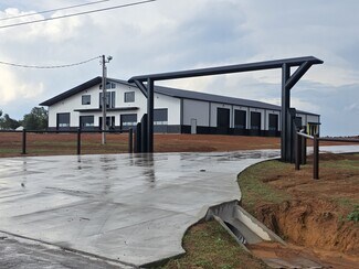 Plus de détails pour 13530 Pine St, Edmond, OK - Industriel à louer