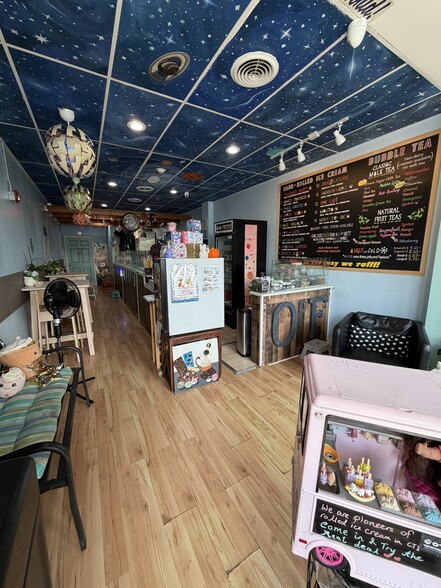 274-280 Park Rd, West Hartford, CT for lease - Interior Photo - Image 1 of 14