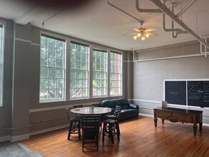 125 Oak St, Hot Springs, AR for lease Building Photo- Image 1 of 7