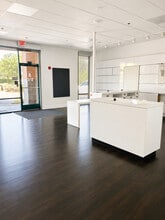 301-313 Iron Point Rd, Folsom, CA for lease Interior Photo- Image 2 of 8