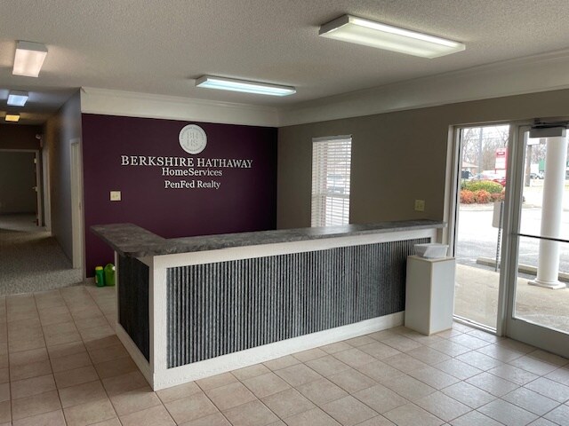 2503 Wilma Rudolph Blvd, Clarksville, TN à louer - Photo du bâtiment - Image 2 de 26