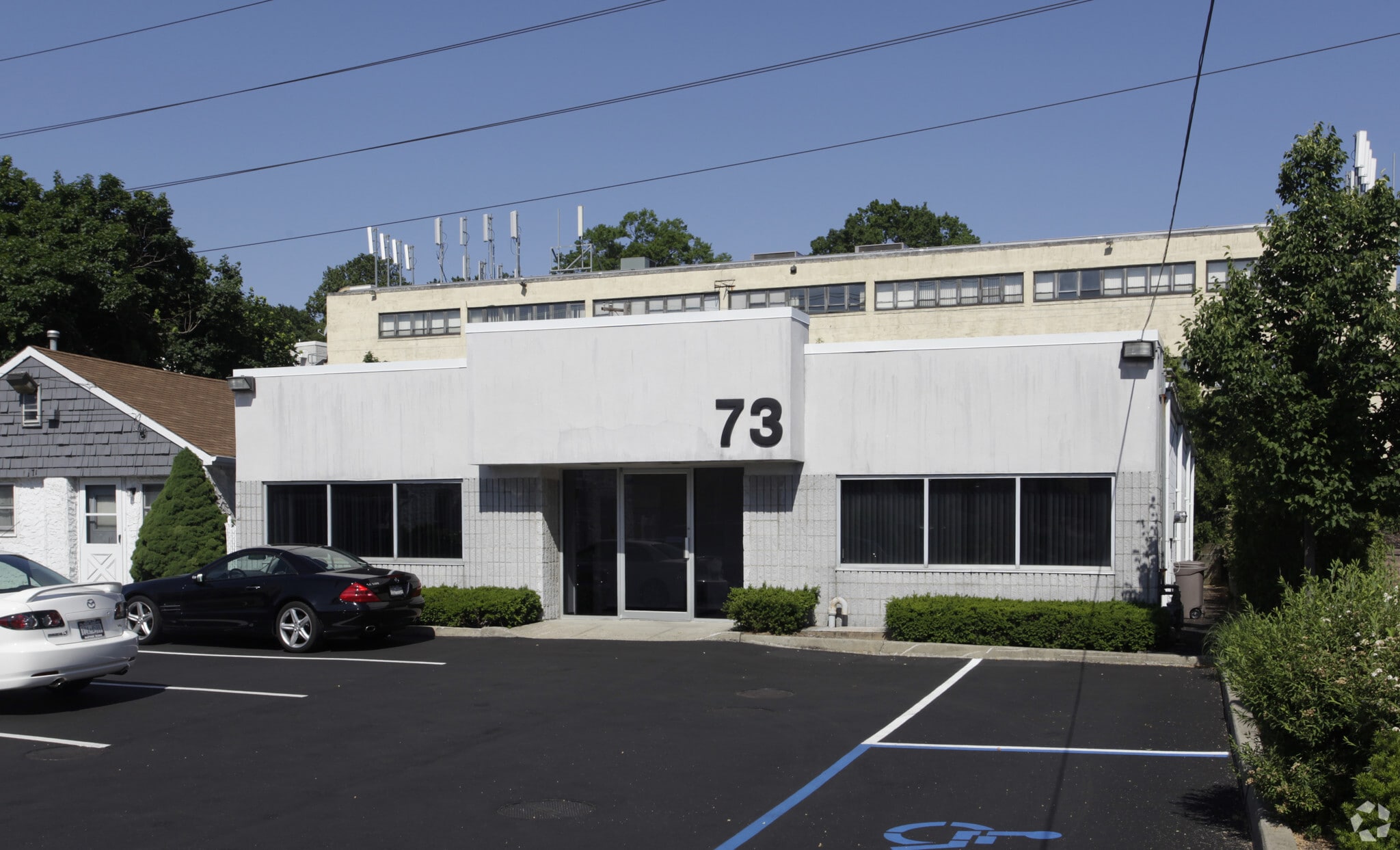 73 Glen Cove Rd, Greenvale, NY for lease Primary Photo- Image 1 of 2