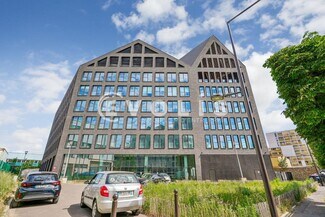 Plus de détails pour 32 Rue Pierre Rigaud, Ivry-sur-Seine - Bureau, Commerce de détail à louer
