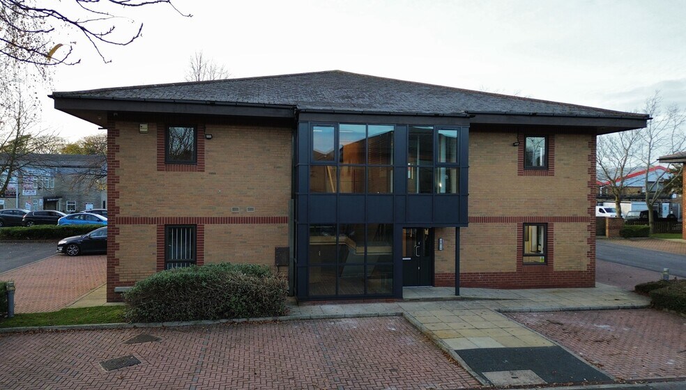 15 Moorfield Business Park, Leeds à louer - Photo du bâtiment - Image 2 de 2