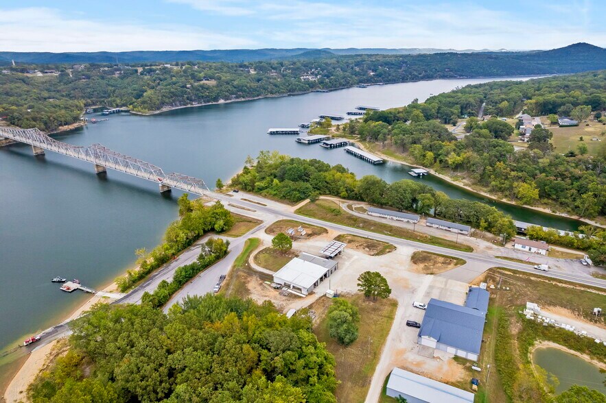 26009 State Highway 39, Shell Knob, MO à vendre - Photo du bâtiment - Image 3 de 37