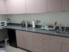 3201 Wilshire Blvd, Santa Monica, CA for lease Interior Photo- Image 1 of 2