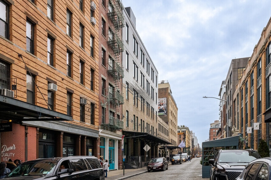 415 W 13th St, New York, NY for lease - Building Photo - Image 2 of 7