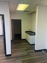 2411 Tech Center Ct, Las Vegas, NV for lease Building Photo- Image 2 of 10