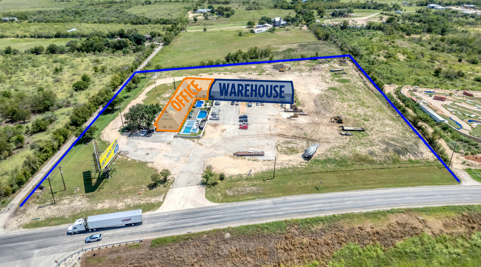 7570 IH - 35 fwy, New Braunfels, TX à vendre - Photo du b timent - Image 2 de 12