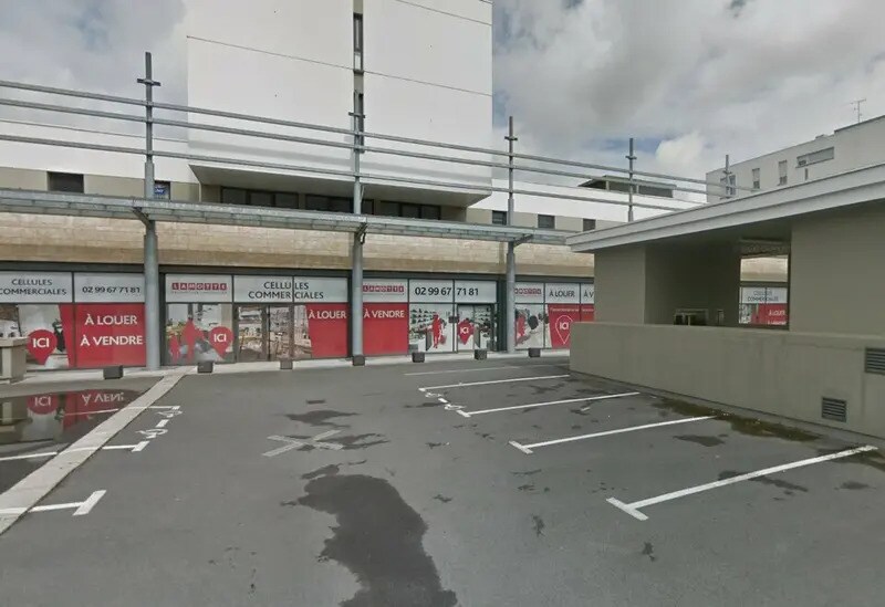 Retail in Rennes for lease Building Photo- Image 1 of 5