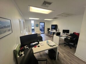 105 Candace Dr, Maitland, FL for lease Interior Photo- Image 2 of 8