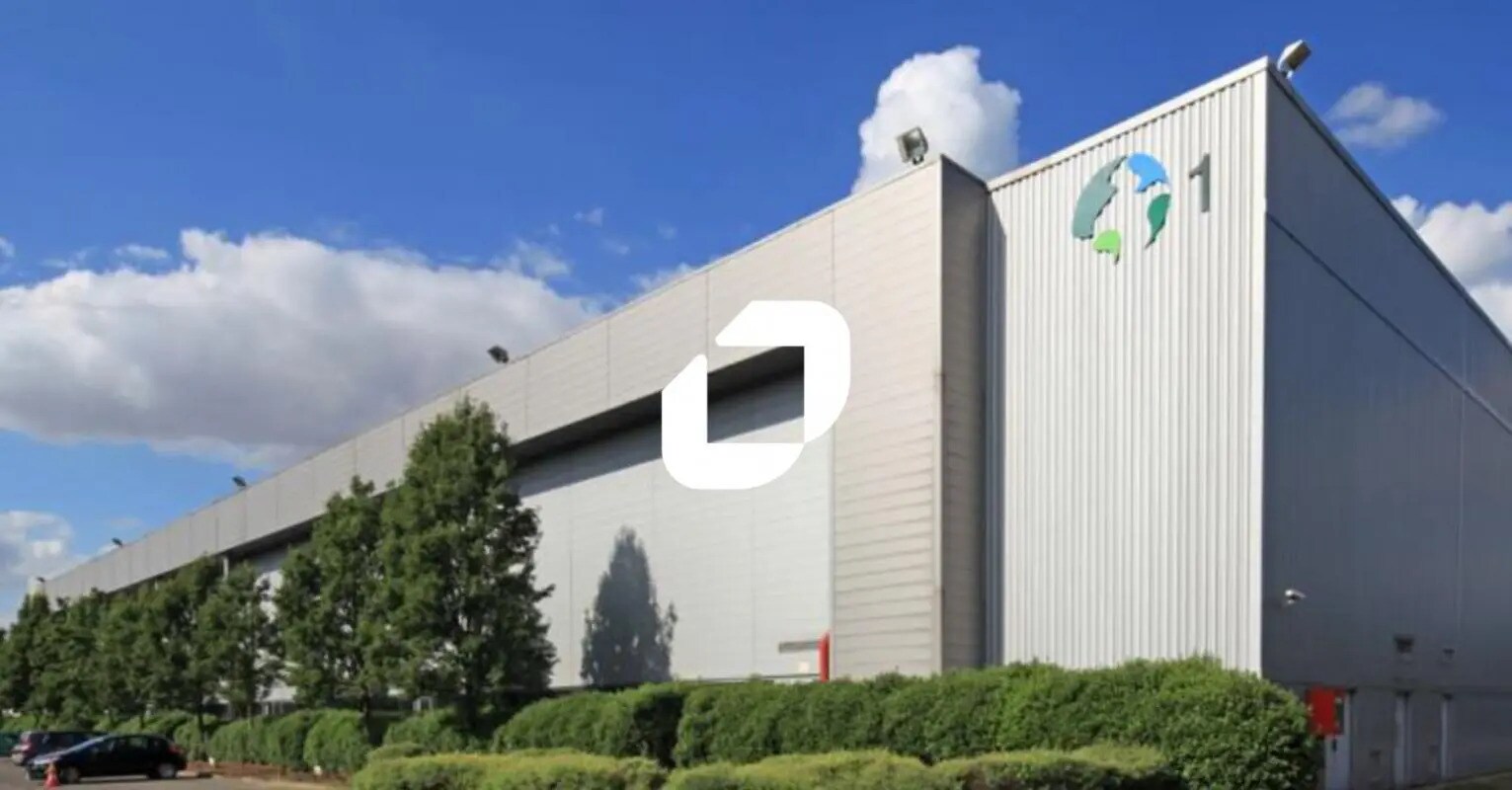 Industrial in SAINT-OUEN-L'AUMONE for lease Building Photo- Image 1 of 3