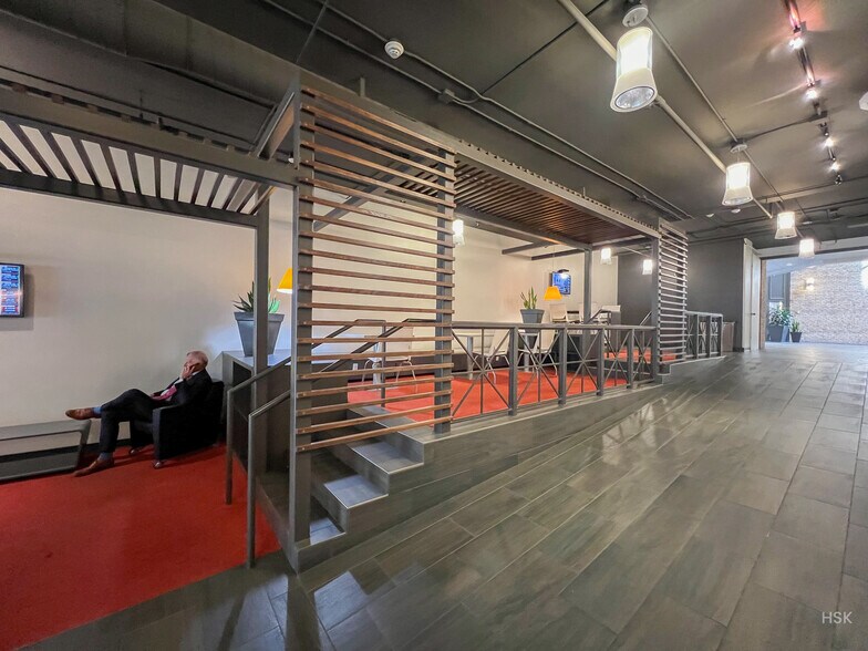 125 Ottawa Ave NW, Grand Rapids, MI à louer - Photo intérieure - Image 2 de 16