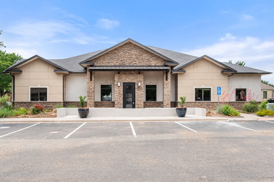 6102 82nd St, Lubbock, TX à louer - Photo du bâtiment - Image 2 de 32