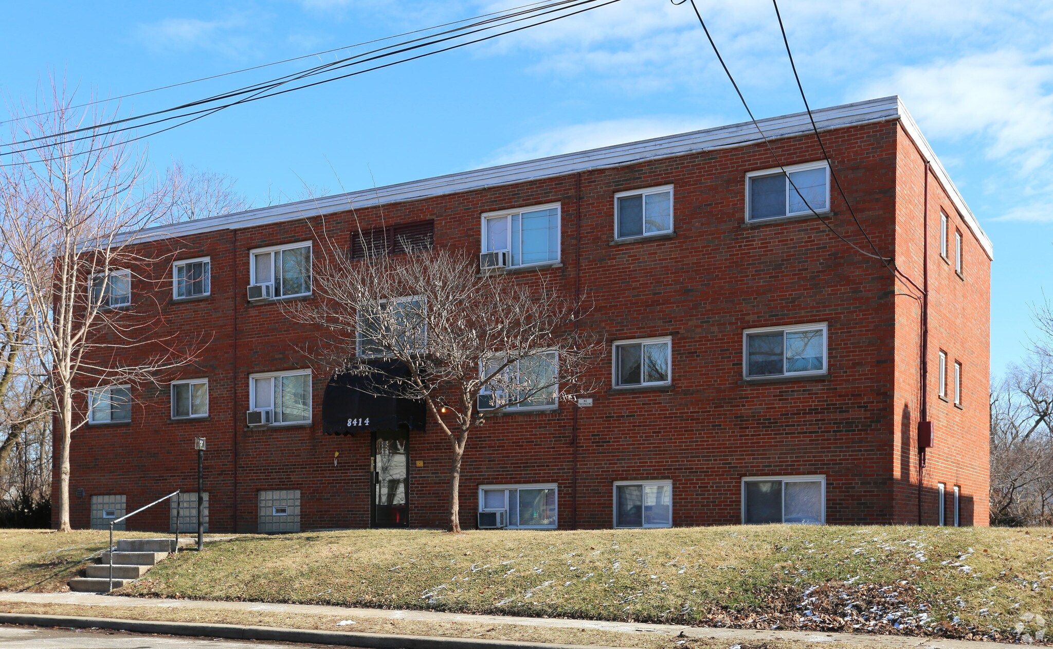 8400-8414 Anthony Wayne Ave, Cincinnati, OH à vendre Photo principale- Image 1 de 28